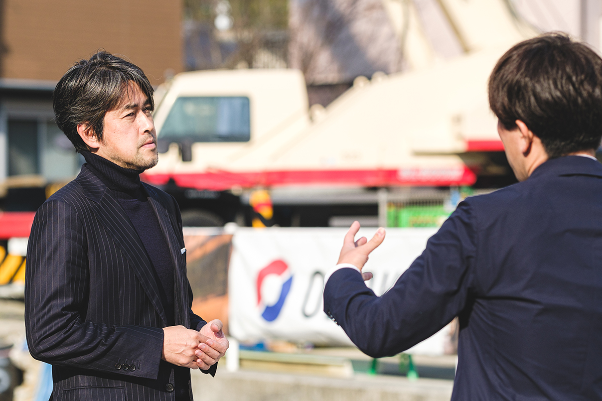 尾崎建設様へのヒアリングの様子